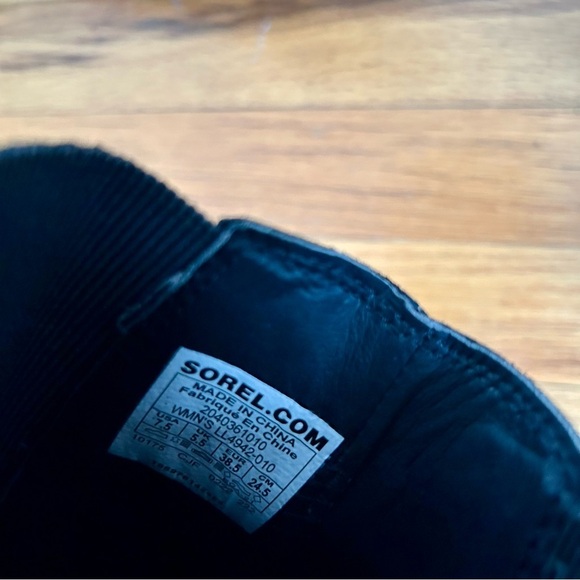 SOREL Brex Black & Sea Salt White Rubber Block Heel Boots - Anniversary Edition - Picture 7 of 8